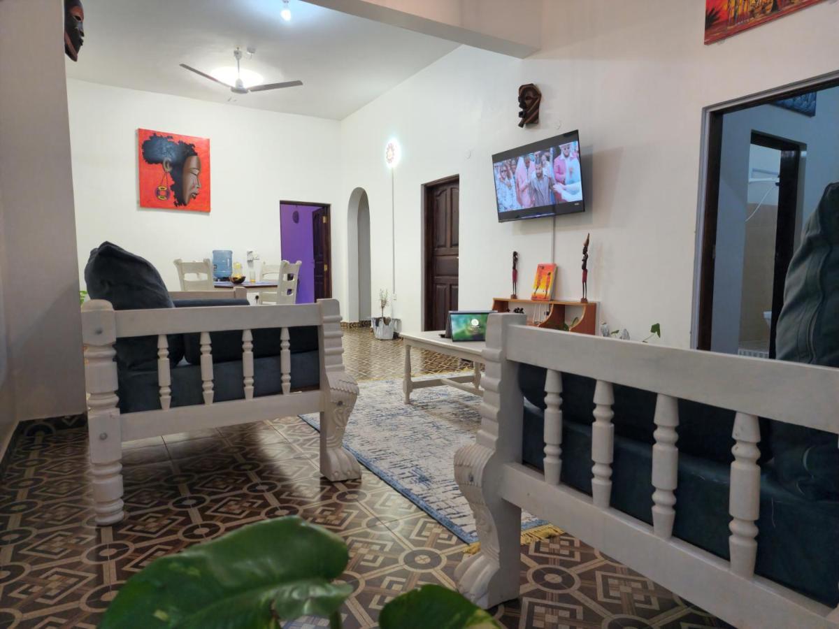 Ocean Breeze Homes Watamu 3 Bedroom Free Wi-Fi And Parking Zewnętrze zdjęcie